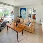 Appartamento 2 Bedroom In Ost *